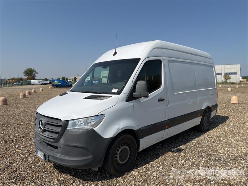 Mercedes-Benz Sprinter 314CDI Cargo Van Pakettiautot