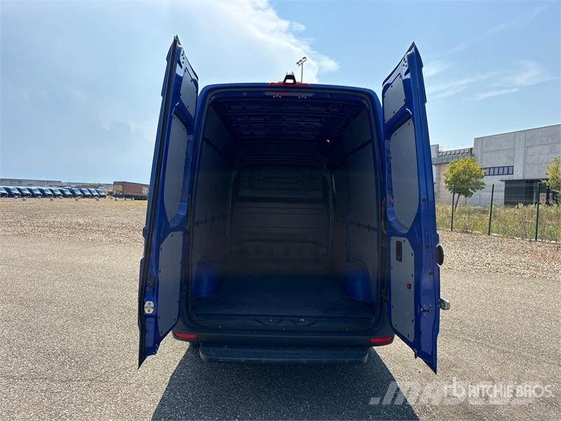 Mercedes-Benz Sprinter 311CDI Cargo Van Utilitaire