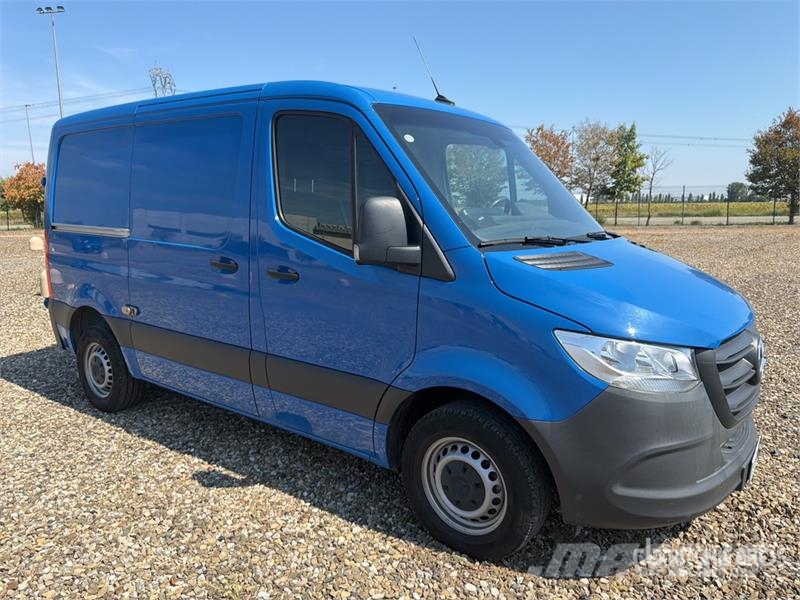 Mercedes-Benz Sprinter 211 CDi Cargo Van Utilitaire
