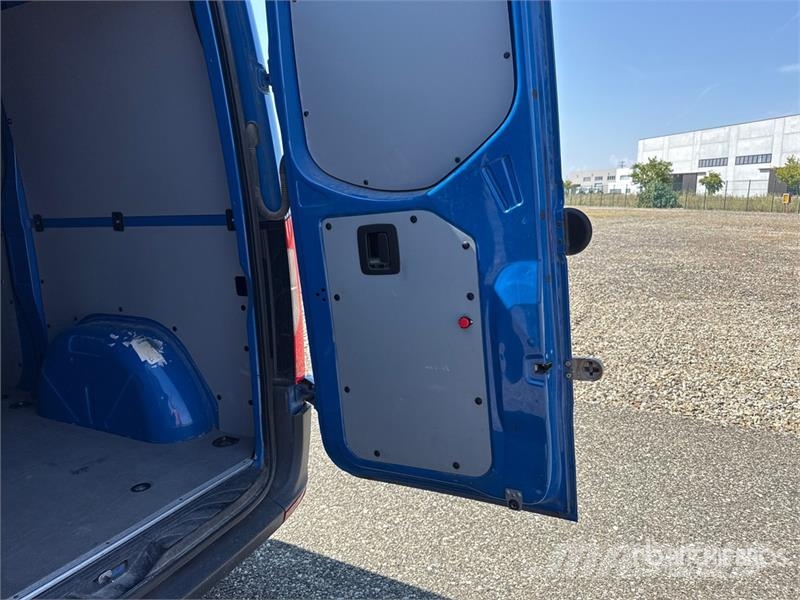 Mercedes-Benz Sprinter 211 CDi Cargo Van Lieferwagen