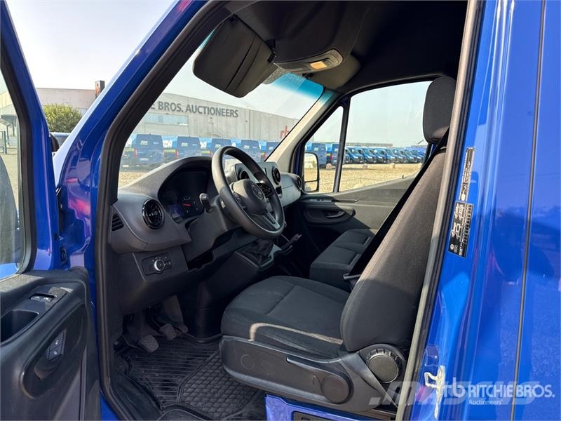 Mercedes-Benz Sprinter 311CDI Cargo Van Utilitaire