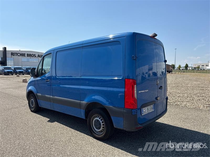 Mercedes-Benz Sprinter 211 CDi Cargo Van Lieferwagen