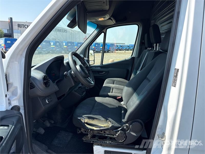 Mercedes-Benz Sprinter 314CDI Cargo Van Pakettiautot