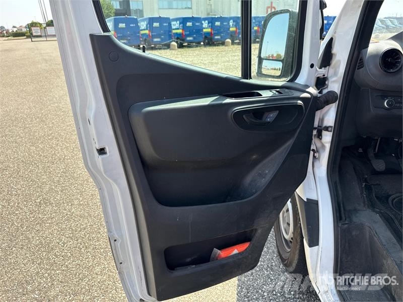 Mercedes-Benz Sprinter 314CDI Cargo Van Pakettiautot