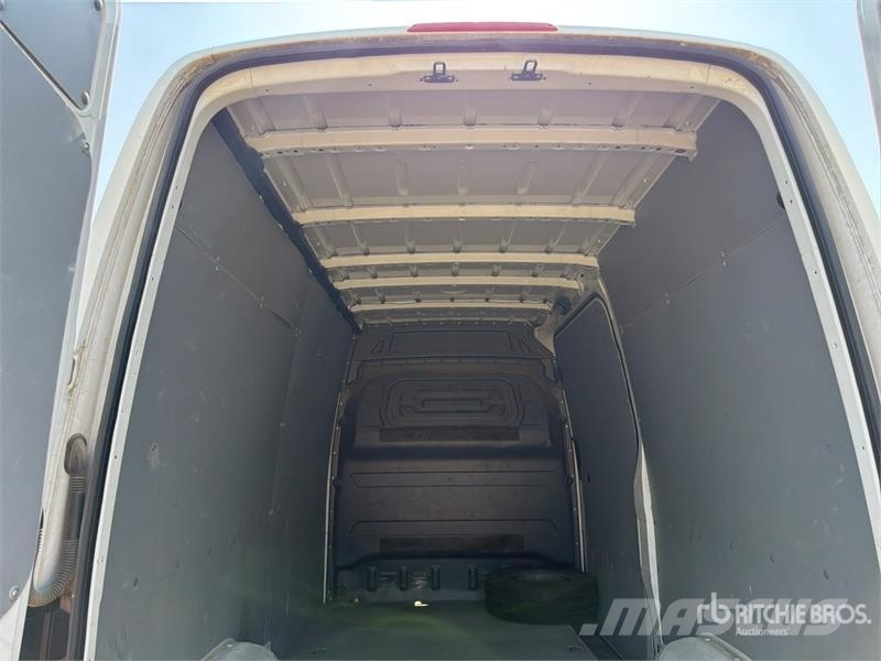 Mercedes-Benz Sprinter 314CDI Cargo Van Pakettiautot