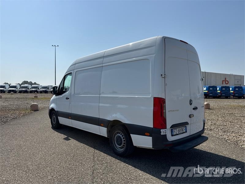 Mercedes-Benz Sprinter 314CDI Cargo Van Pakettiautot