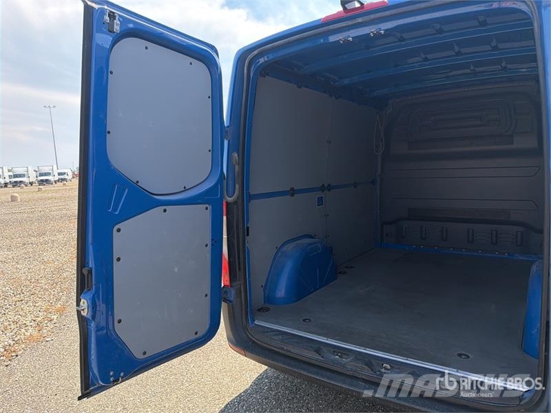Mercedes-Benz Sprinter 211 CDi Cargo Van Lieferwagen