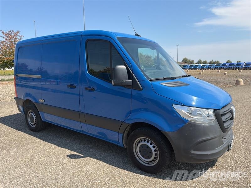 Mercedes-Benz Sprinter 211 CDi Cargo Van Lieferwagen