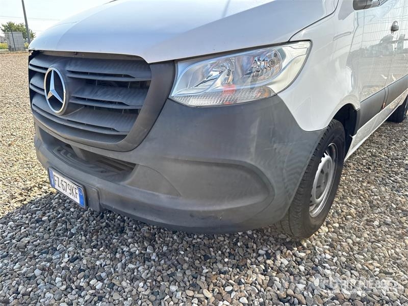 Mercedes-Benz Sprinter 314CDI Cargo Van Pakettiautot