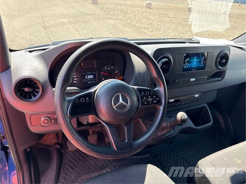 Mercedes-Benz Sprinter 211 CDi Cargo Van Utilitaire