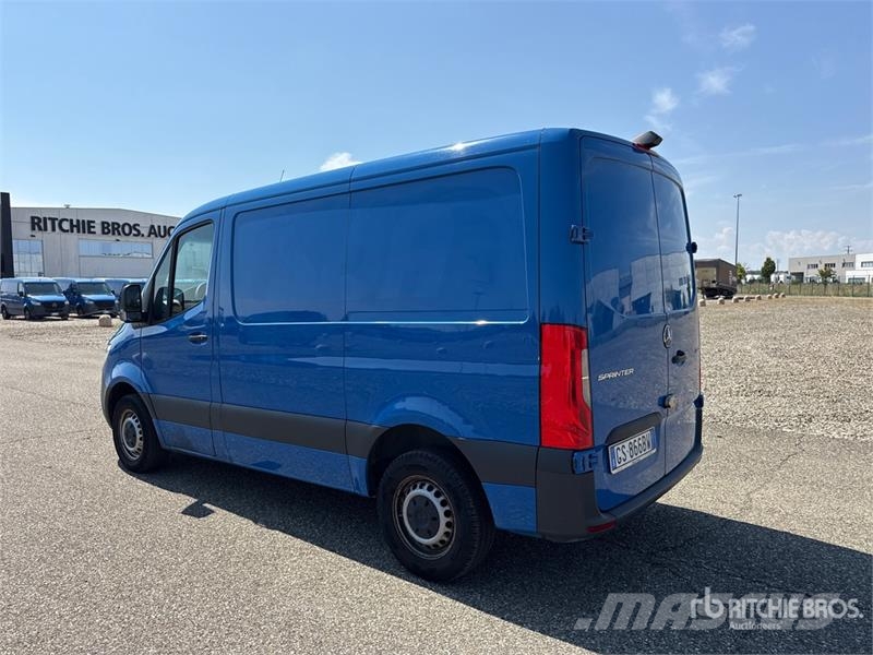 Mercedes-Benz Sprinter 211 CDi Cargo Van Utilitaire