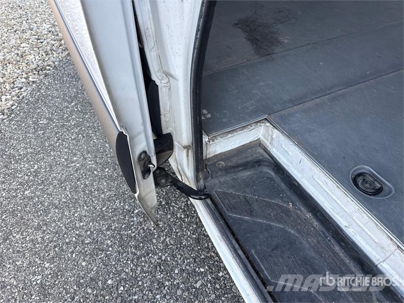 Mercedes-Benz Sprinter 314CDI Cargo Van Pakettiautot