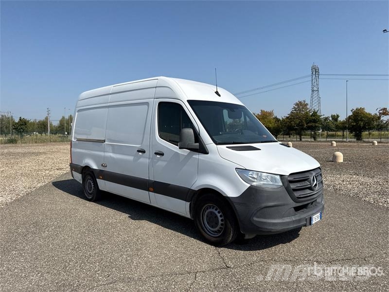 Mercedes-Benz Sprinter 314CDI Cargo Van Pakettiautot