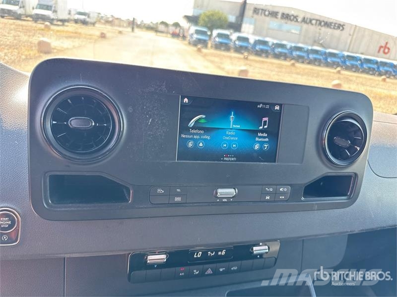 Mercedes-Benz Sprinter 211 CDi Cargo Van Utilitaire