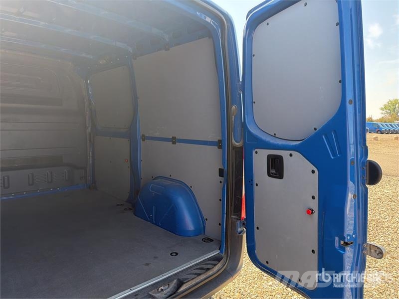 Mercedes-Benz Sprinter 211 CDi Cargo Van Lieferwagen