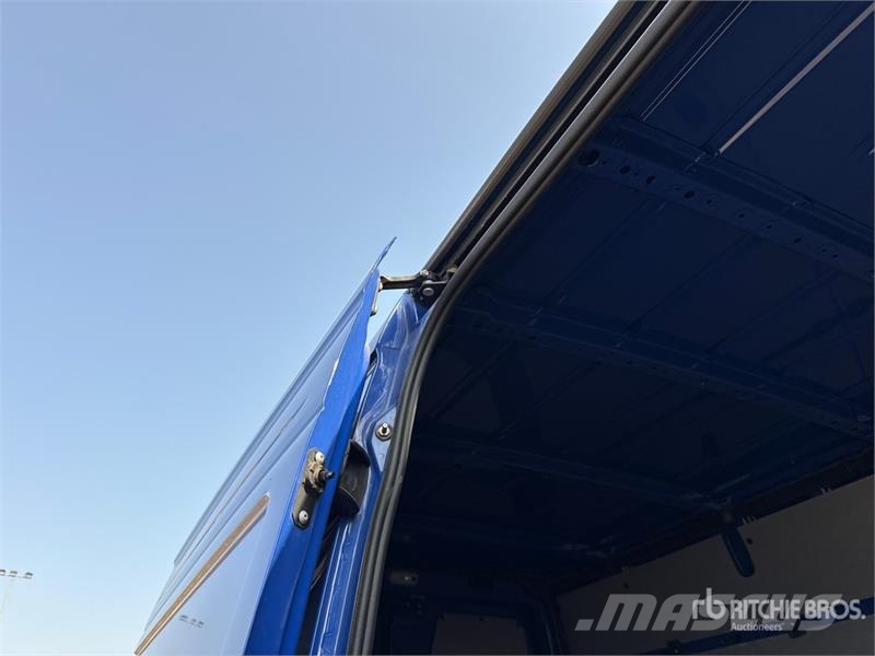 Mercedes-Benz Sprinter 311CDI Cargo Van Utilitaire