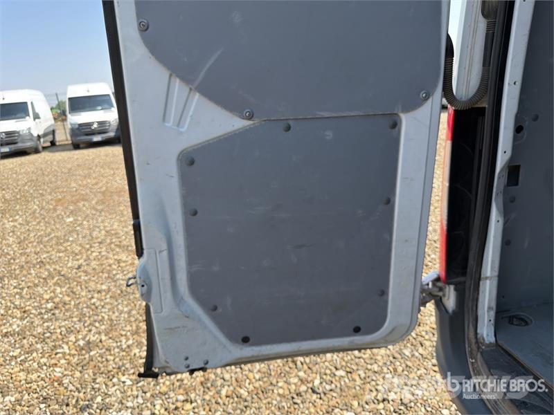 Mercedes-Benz Sprinter 314CDI Cargo Van Pakettiautot