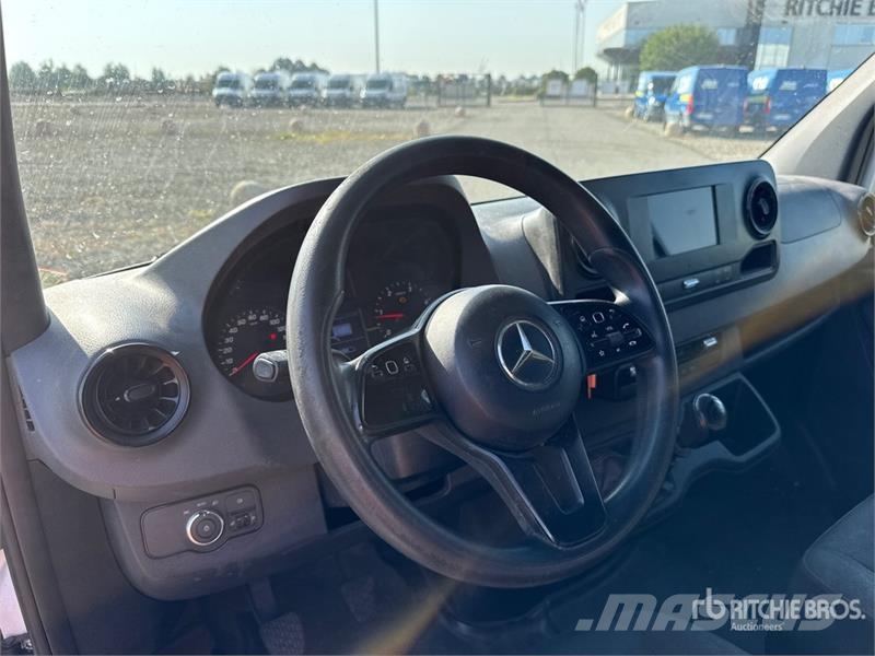 Mercedes-Benz Sprinter 314CDI Cargo Van Pakettiautot