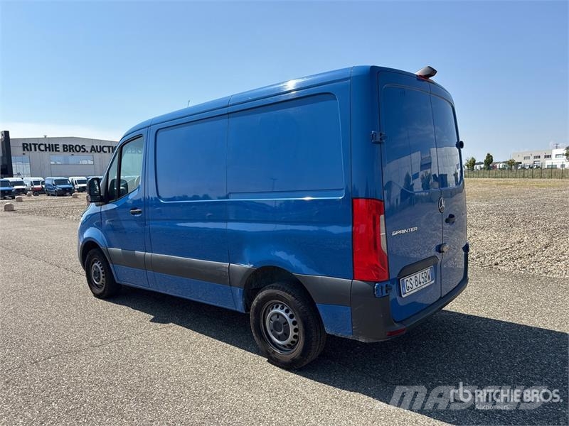 Mercedes-Benz Sprinter 211 CDi Cargo Van Lieferwagen