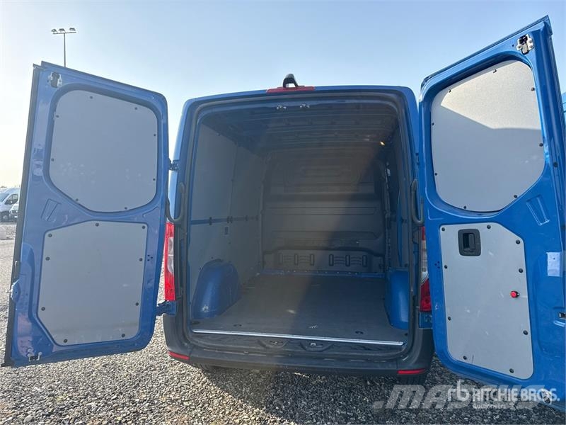 Mercedes-Benz Sprinter 211 CDi Cargo Van Utilitaire