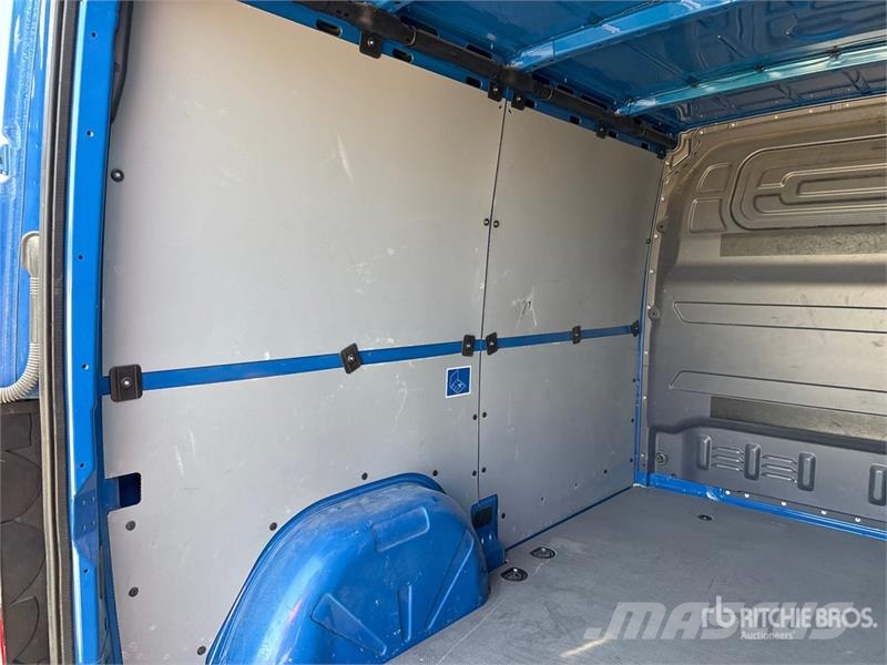 Mercedes-Benz Sprinter 211 CDi Cargo Van Utilitaire