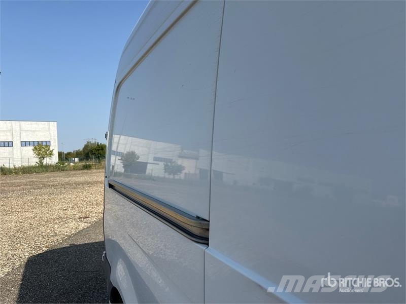 Mercedes-Benz Sprinter 311CDI Cargo Van Utilitaire