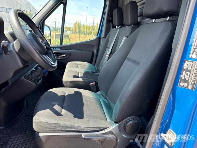 Mercedes-Benz Sprinter 211 CDi Cargo Van Pakettiautot