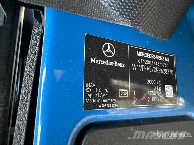 Mercedes-Benz Sprinter 211 CDi Cargo Van Utilitaire