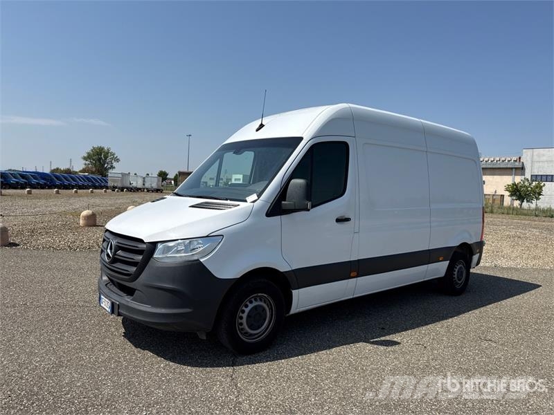 Mercedes-Benz Sprinter 311CDI Cargo Van Gesloten bedrijfswagens
