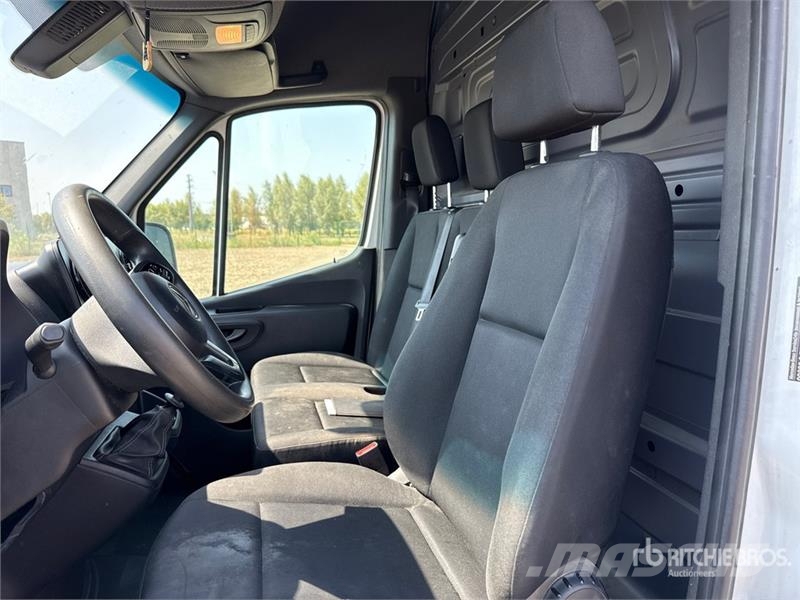 Mercedes-Benz Sprinter 314CDI Cargo Van Pakettiautot
