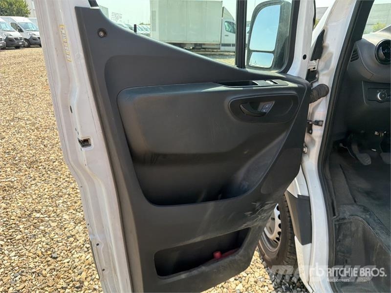 Mercedes-Benz Sprinter 314CDI Cargo Van Pakettiautot