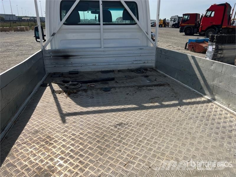 Mercedes-Benz Sprinter 211 Cdi Flatbed Truck (Inoperable) Tovornjaki s kesonom/platojem