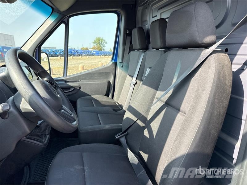 Mercedes-Benz Sprinter 311CDI Cargo Van Utilitaire