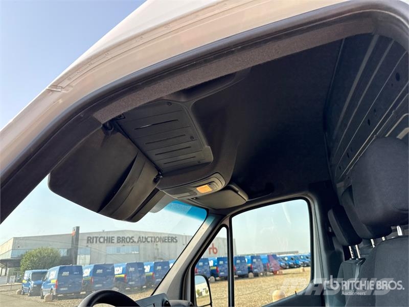 Mercedes-Benz Sprinter 314CDI Cargo Van Pakettiautot