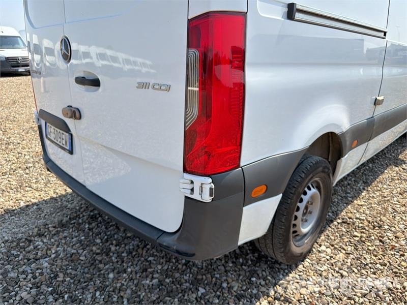 Mercedes-Benz Sprinter 311CDI Cargo Van Gesloten bedrijfswagens