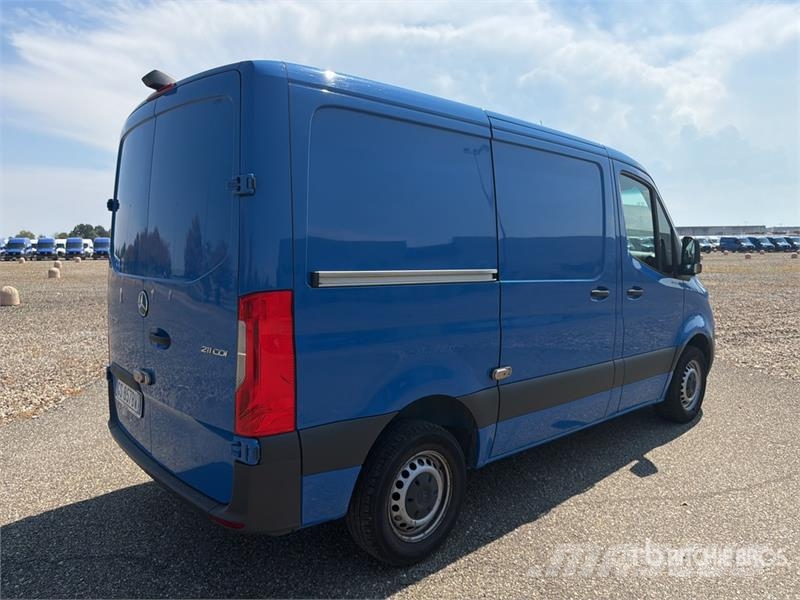 Mercedes-Benz Sprinter 211 CDi Cargo Van Lieferwagen