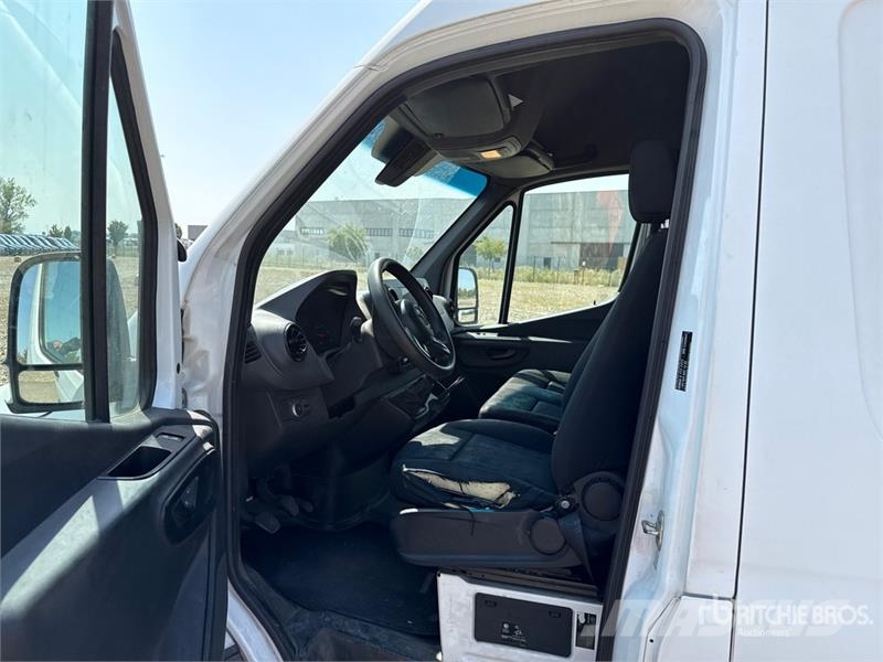 Mercedes-Benz Sprinter 314CDI Cargo Van Pakettiautot