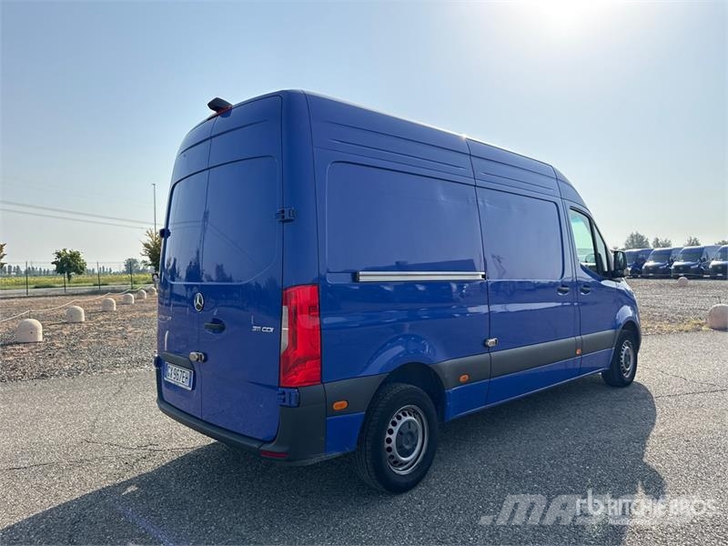 Mercedes-Benz Sprinter 311CDI Cargo Van Utilitaire