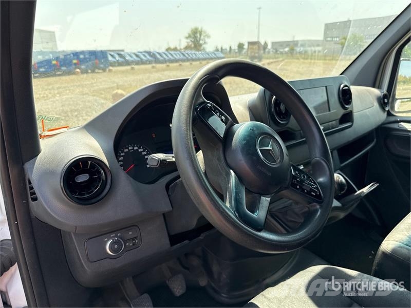 Mercedes-Benz Sprinter 314CDI Cargo Van Pakettiautot