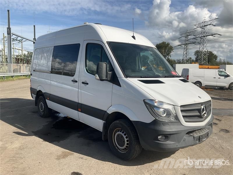 Mercedes-Benz SPRINTER Cargo Van Kaubikud