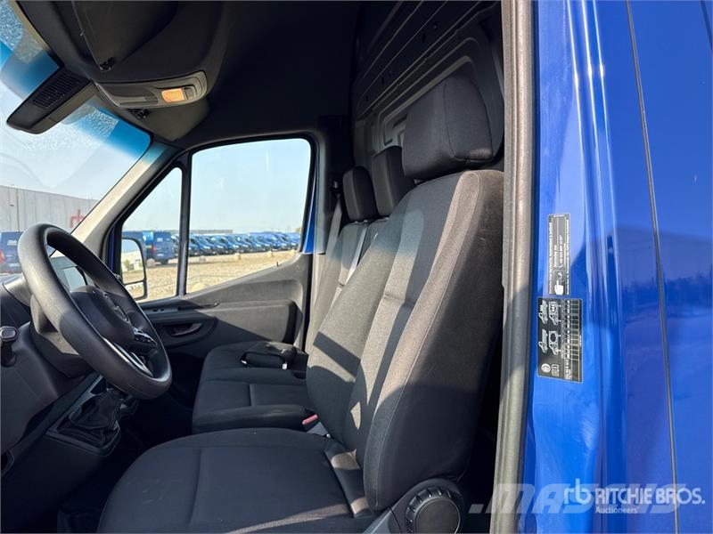 Mercedes-Benz Sprinter 311CDI Cargo Van Dodávky