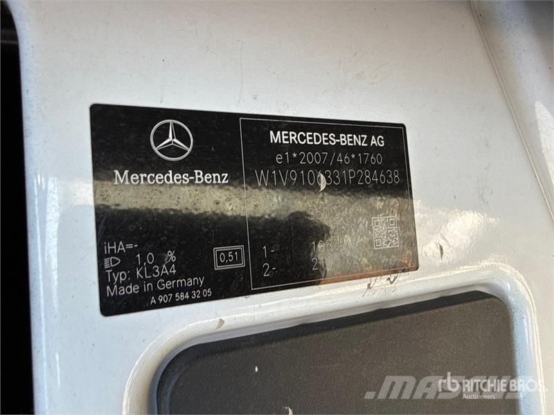 Mercedes-Benz Sprinter 311CDI Cargo Van Utilitaire