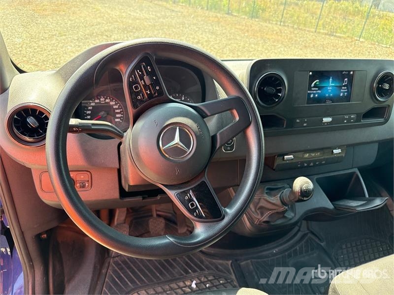 Mercedes-Benz Sprinter 311CDI Cargo Van Dodávky