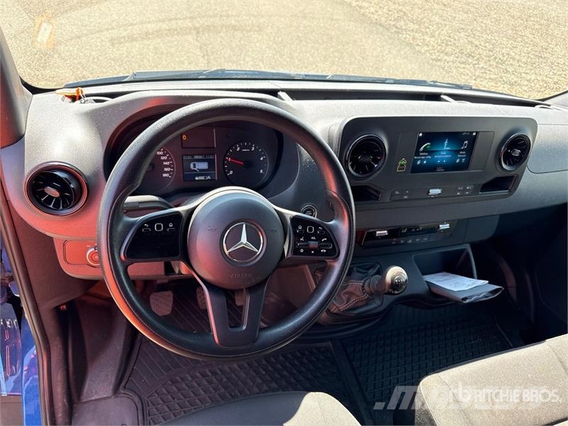 Mercedes-Benz Sprinter 211 CDi Cargo Van Utilitaire