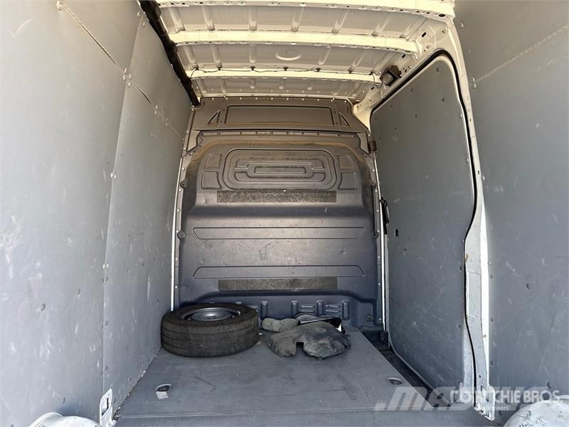 Mercedes-Benz Sprinter 314CDI Cargo Van Pakettiautot