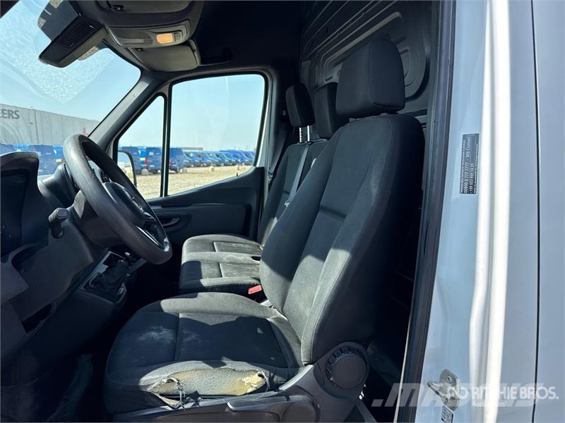 Mercedes-Benz Sprinter 314CDI Cargo Van Pakettiautot
