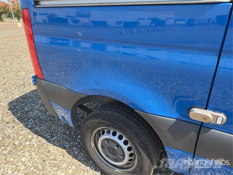 Mercedes-Benz Sprinter 211 CDi Cargo Van Lieferwagen