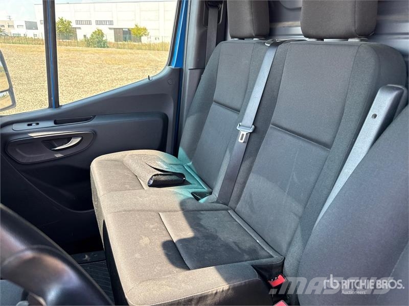 Mercedes-Benz Sprinter 211 CDi Cargo Van Utilitaire
