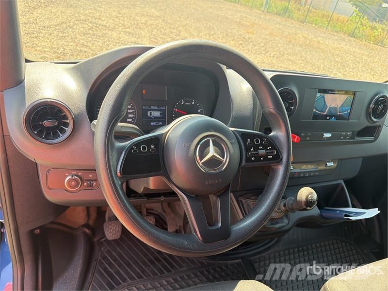 Mercedes-Benz Sprinter 211 CDi Cargo Van Utilitaire