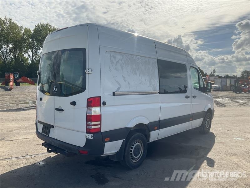 Mercedes-Benz SPRINTER Cargo Van Kaubikud